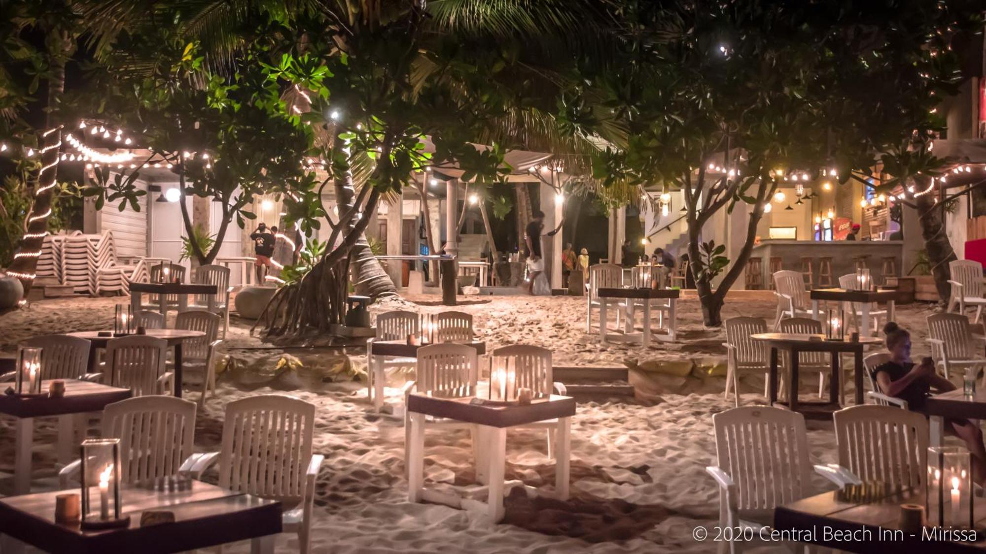 Central Beach Inn Mirissa Kültér fotó